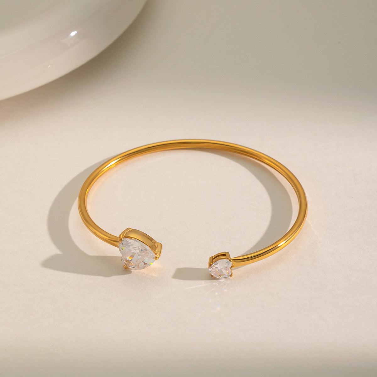 Yuna armband hartvormige zirkonia